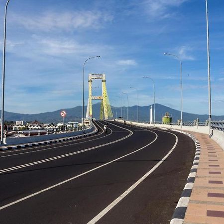 Hotel Royal Manado Dış mekan fotoğraf
