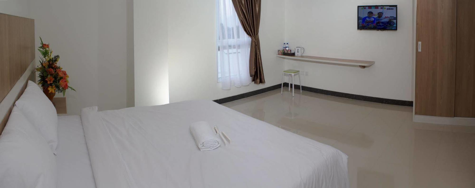 Hotel Royal Manado Dış mekan fotoğraf