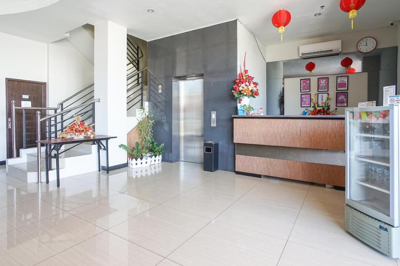 Hotel Royal Manado Dış mekan fotoğraf