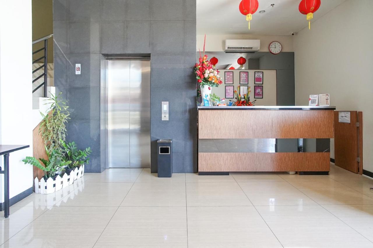 Hotel Royal Manado Dış mekan fotoğraf