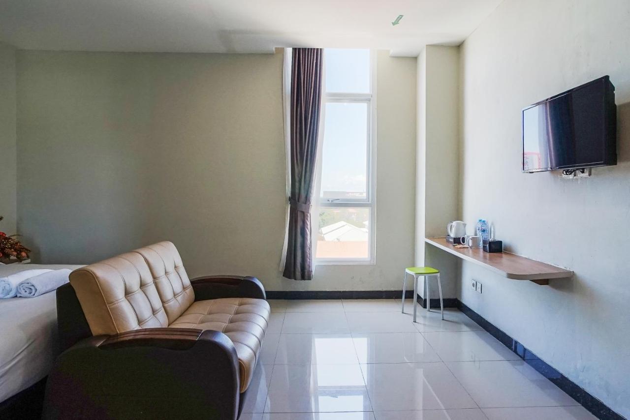 Hotel Royal Manado Dış mekan fotoğraf