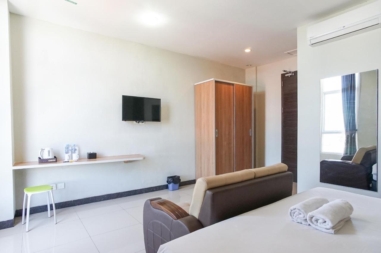 Hotel Royal Manado Dış mekan fotoğraf