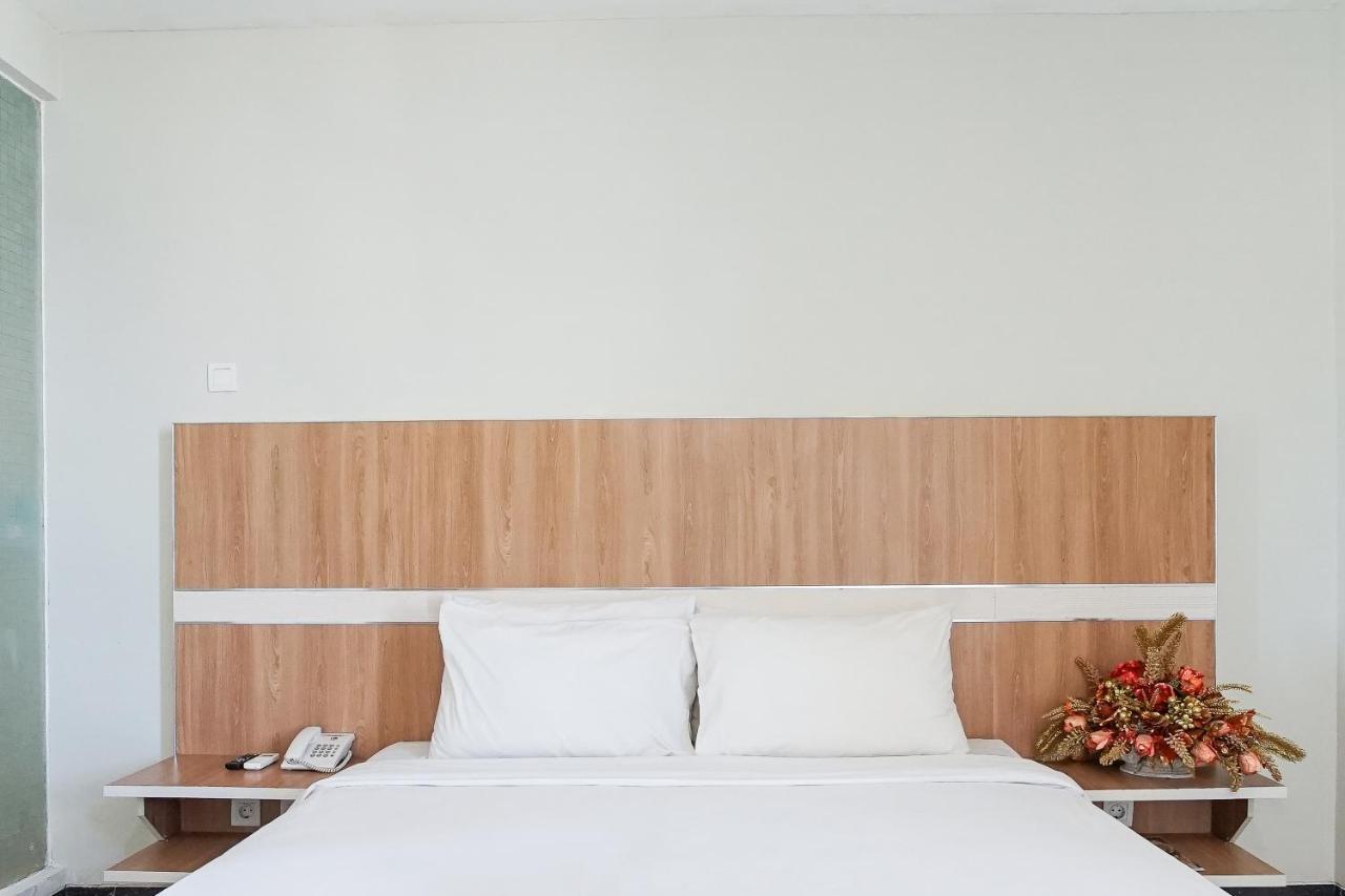 Hotel Royal Manado Dış mekan fotoğraf