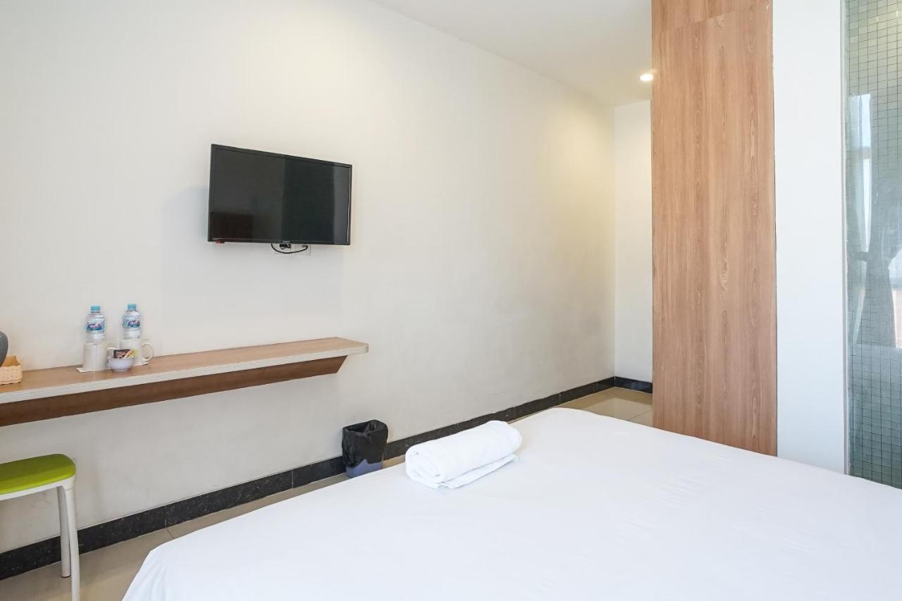 Hotel Royal Manado Dış mekan fotoğraf