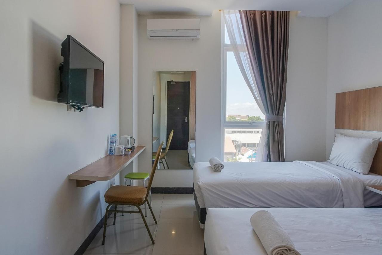 Hotel Royal Manado Dış mekan fotoğraf